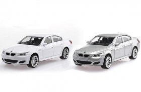 1:43 Scale Rastar White / Silver Diecast BMW M5 Car Model