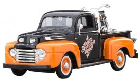 MaiSto Black-Orange 1:24 Scale Die-Cast Ford F1 Pickup Model