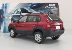 1:18 Scale Red / Black 2009 Diecast Hyundai Tucson SUV Model