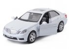 Kids White / Blue /Black / Red Diecast MERCEDES-Benz E63 AMG Toy