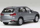 1:43 Scale Gray / White Paragon Diecast BMW X5 Model