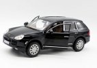 Black 1:18 Scale Maisto Diecast Porsche Cayenne Model