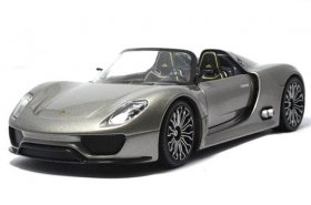 Gray 1:24 Scale Welly Diecast Porsche 918 Spyder Model