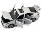 White / Red 1:18 Scale Diecast 2013 Ford New Mondeo Model