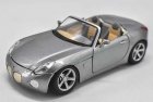 1:24 Scale Maisto Silver Diecast 2006 Pontiac Solstice Model