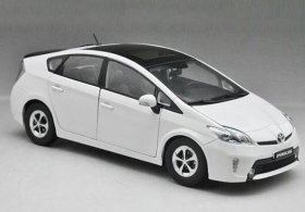 Black / White 1:18 Scale Diecast Toyota Prius Model