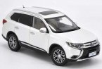 1:18 Scale Red / White Diecast Mitsubishi Outlander Model