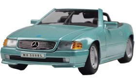 Silver / Blue 1:24 Welly Diecast Mercedes Benz 500SL Model