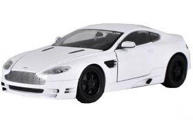 Red / White SPEEDY 1:24 Scale Diecast Aston Martin 2011 Model