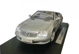 Black 1:18 Welly Diecast MERCEDES-BENZ SL500 Roadster