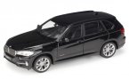 Red/ White / Black 1:24 Scale Welly Diecast BMW X5 Model