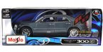 1:18 Scale Cyan MaiSto Diecast Chrysler 300C Hemi Model