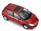 Red / Golden 1:18 Scale Diecast Peugeot 307 Model