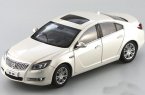 1:18 Scale Red / White / Champagne Diecast Buick Regal Model