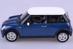 Red / Blue 1:24 Scale Bburago Diecast Mini Cooper Model