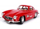 Red 1:24 Scale Bburago Diecast Mercedes-Benz 300 SL Model