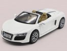 White / Brown 1:24 Scale Maisto Diecast Audi R8 Model