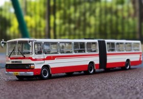 1:64 White-Red BK670 Diecast Beijing Articulated Bus Model