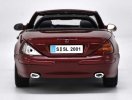 1:18 Wine Red Maisto Diecast Mercedes-Benz SL-Class Model