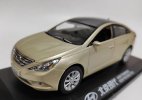 1:32 Scale Red /White /Golden Diecast 2013 Hyundai Sonata Model