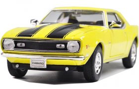 1:24 White / Red / Yellow / Blue Diecast Chevrolet Camaro Z28