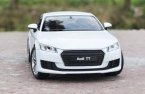 Red / White 1:24 Scale Diecast 2014 Audi TT Coupe Model