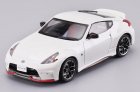 White 1:43 Scale Diecast Nissan Fairlady Z Model