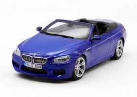 White / Red / Blue / Silver 1:24 Scale Diecast BMW M6 Model