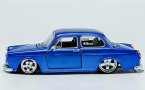 1:24 Red / White / Blue Maisto Diecast 1967 VW 1600 Model