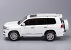 Black / White 1:18 Scale Diecast Toyota Land Cruiser LC200 Model