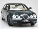 Green 1:18 Scale Welly 1999 Diecast Jaguar S-Type Model