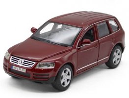 Wine Red / Blue 1:24 Scale Bburago Diecast VW Touareg Model