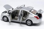 1:18 Scale Silver Diecast Nissan Sunny Model