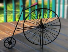 Different Wheel Size Black Vintage Design Tinplate Bicycle Model