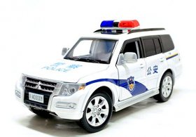 Kids 1:32 Scale White Police Diecast Mitsubishi Pajero SUV Toy