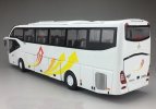 White 1:42 Scale ZK6127H Diecast YuTong Bus Model