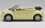 Red / Yellow / Creamy White 1:24 Welly Diecast VW New Beetle