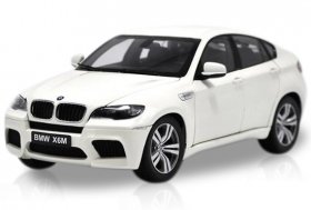 White 1:18 Scale Kyosho Diecast BMW X6 M Model