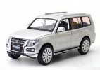 Kids 1:33 Silver /Black /Red Diecast Mitsubishi Pajero SUV Toy