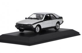 Silver 1:43 Scale Corgi Diecast Renault Fuego Model