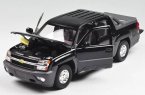 Black 1:18 Scale Welly Die-Cast 2002 Chevrolet Avalanche Pickup