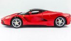 Bburago 1:24 Scale Red / White Diecast Ferrari Laferrari Model