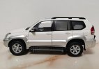 1:18 Scale Diecast 2008 Toyota Land Cruiser Prado GX SUV Model