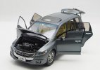 1:18 Scale Silver / Gray Diecast 2009 Honda Odyssey MPV Model