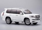 Black / White 1:18 Scale Diecast Toyota Land Cruiser LC200 Model