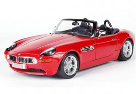 Red 1:18 Scale Bburago Diecast BMW Z8 Roadster Model