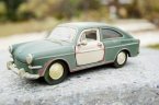 1:24 Scale Army Green Maisto Diecast 1967 VW 1600 Fastback Model