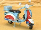 Red-Blue 1:18 Scale Vintage Tinplate Vespa Scooter Model