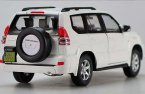 White / Silver 1:24 Scale Diecast Toyota Land Cruiser Prado