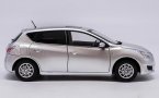 1:18 Scale Silver Diecast Nissan Tiida Model